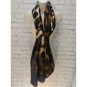 Lulla Collection Women's Leopard Print Navy Trim Rectangular Scarf